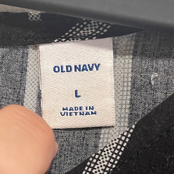 Old Navy romper. Excellent condition - Picture 6 of 7